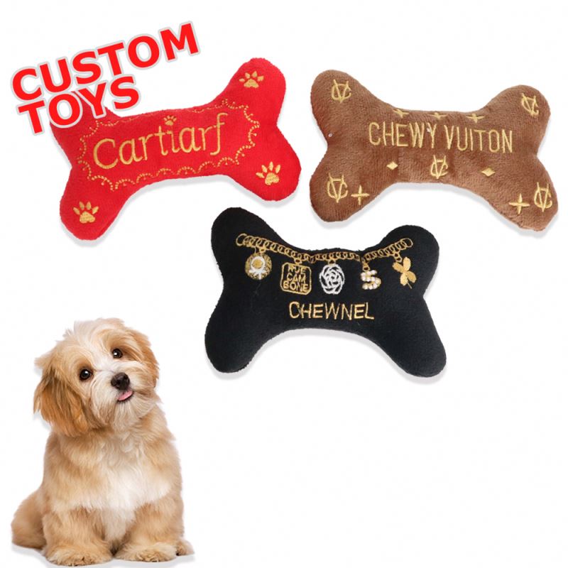 2023 Wholesale Designer Soft Pet Dog Cat Plush Toys Stuffed Squeaky Luxury Dog Plush Chew Toys