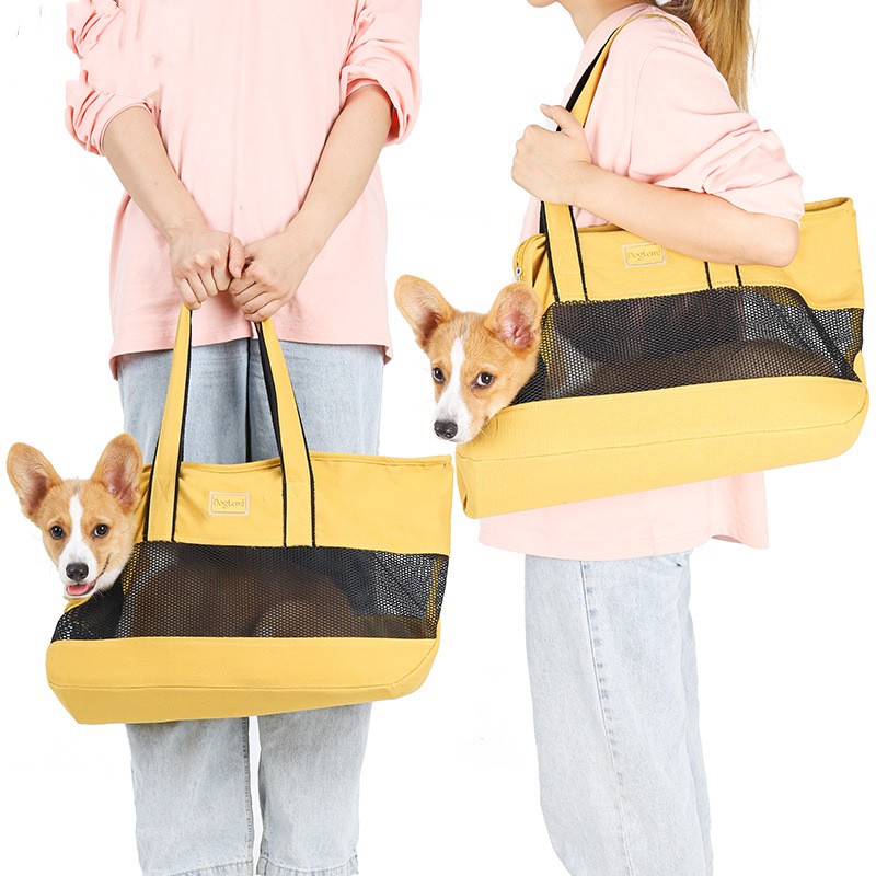 Designer Portable Dog Bag Fashion Canvas Bag Breathable Outdoor Soft Fabric Pet Cat And Dog Tote Bag