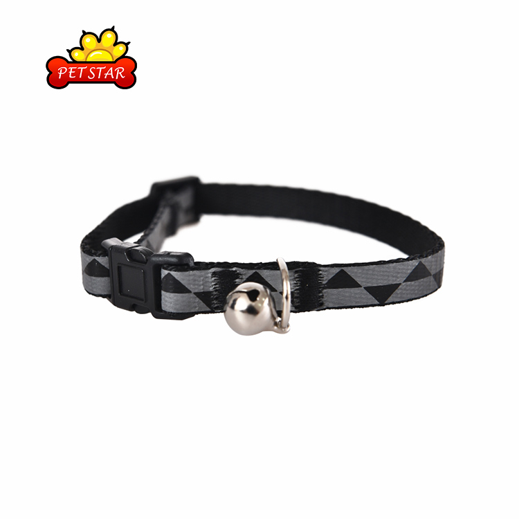 Hot Selling Printed Cat Triangle Design Adjustable Pet Collar Nylon Cat Dog Collar With Bell