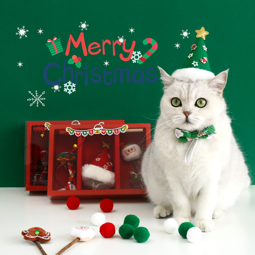 Manufacturer Wholesale Christmas Hat Bandana Teaser Cat Ball Toys Set