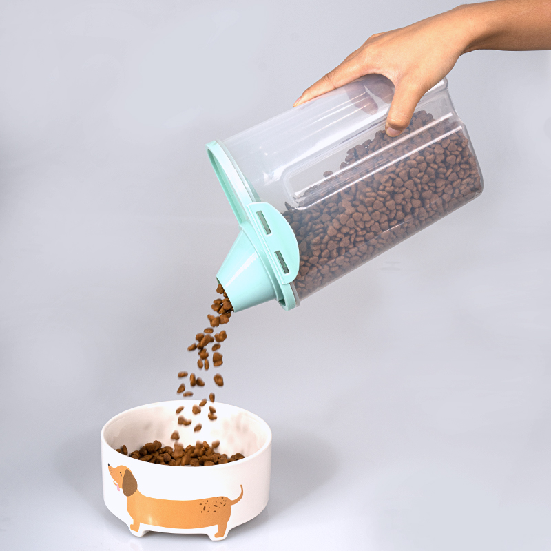 Manufacturer Wholesale Plastic Damp-proof Dog Food Container S M