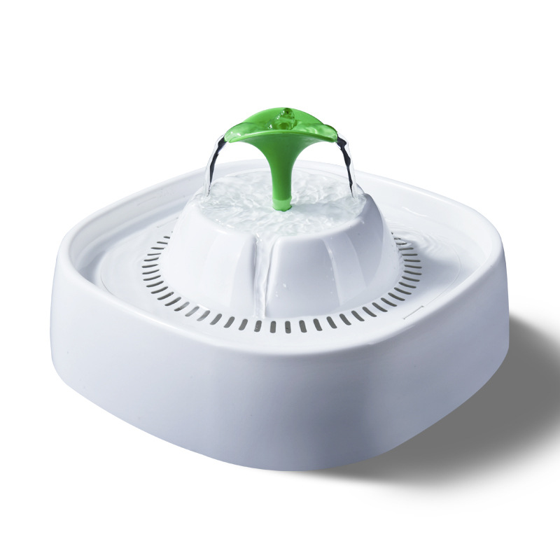 Manufacturer Wholesale Automatic Plastic Cat Water Fountain