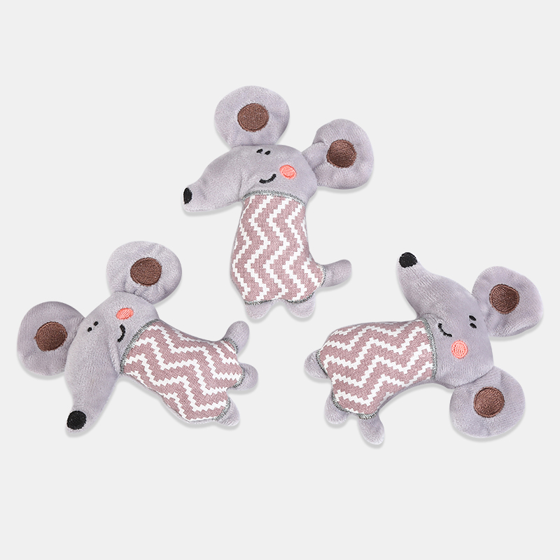 Cute Plush Mouse Toy For Cat Playing With Stuffing And Catnip