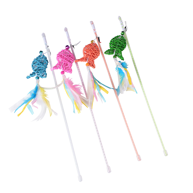 Hot Sale Rattan Fish Toy For Pet Cat Playing Stick