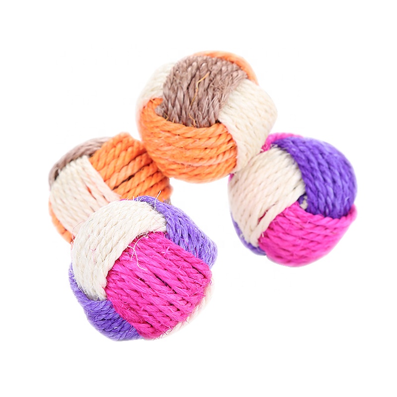 Spot Wholesale Tricolor Woven Sisal Ball Cat Toy Ball
