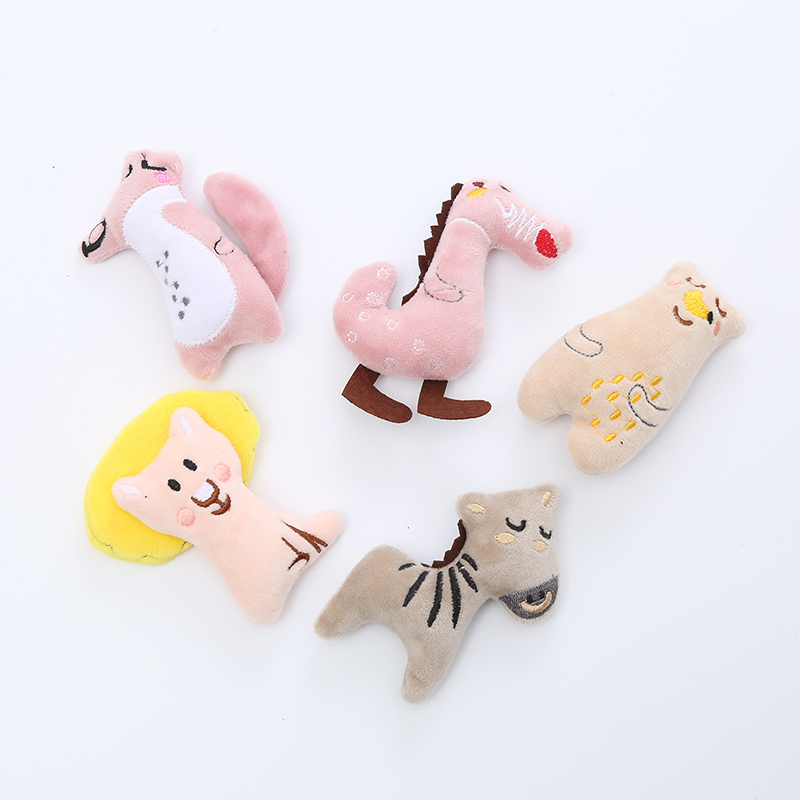 New Arrival Wholesale Eco-friendly Cute Animal Shaped Plush Catnip Cat Toy