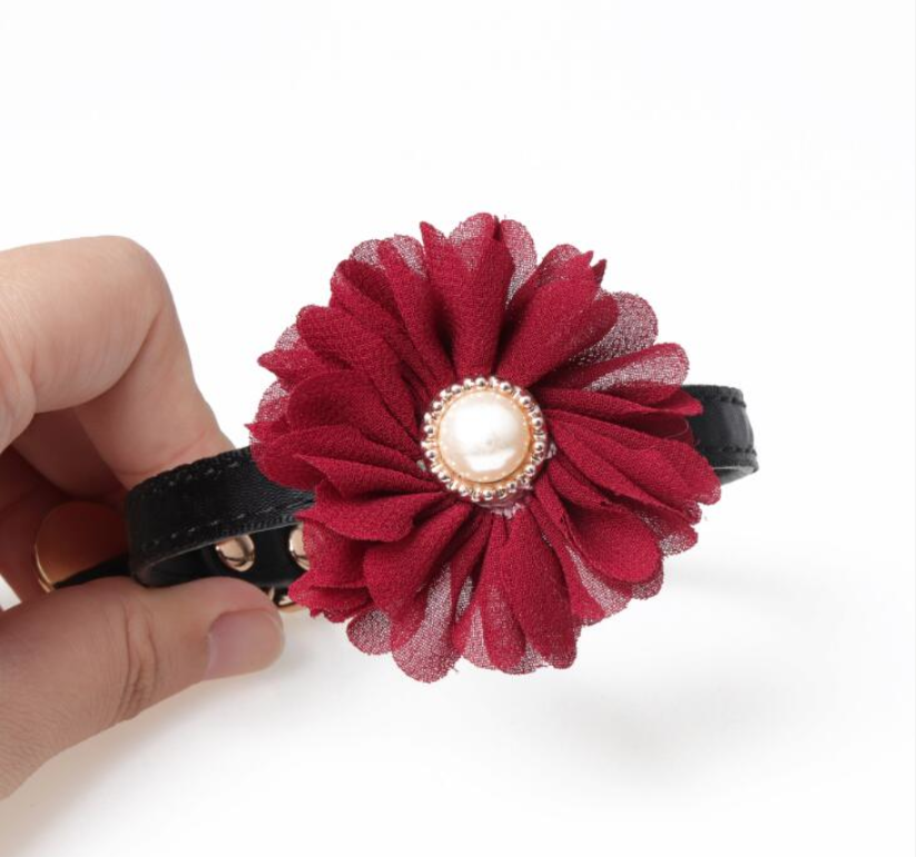 In Stock Wholesale Eco Friendly Luxury Flower Pu Leather Small Pet Cat Collar