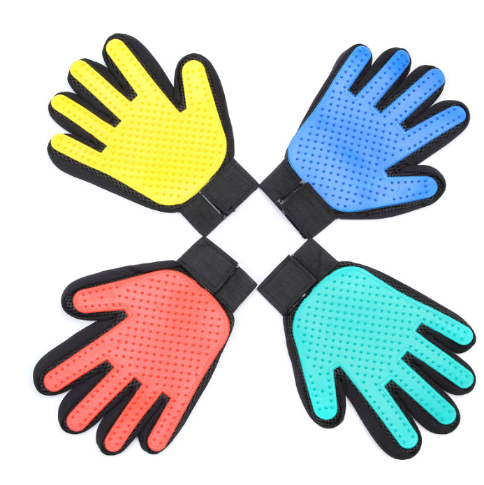 Wholesale Deshedding Tool Five Finger Pet Accessories Cat Silicone Grooming Combs Pet Cleaning & Grooming Products