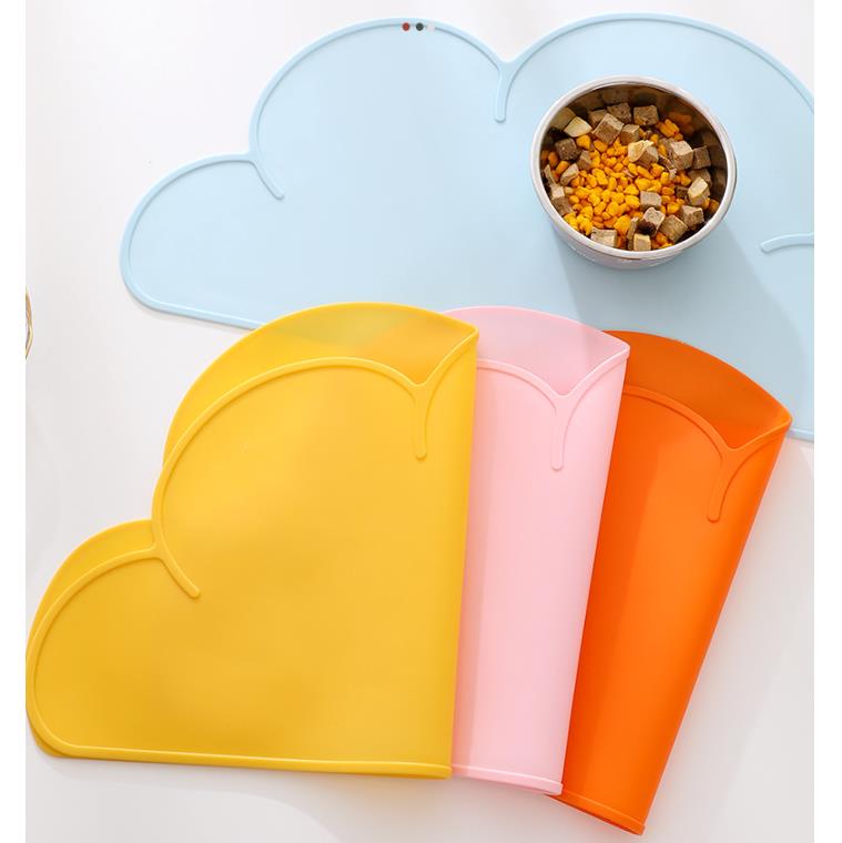 Factory New Silicone Cloud Shape Waterproof Placemat Non-slip Easy To Clean Cat Bowl Placemat Pet Feeder