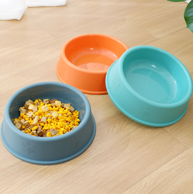 Hot Selling In Stock Round Shape Plastic Dog Bowl Pet Feeder