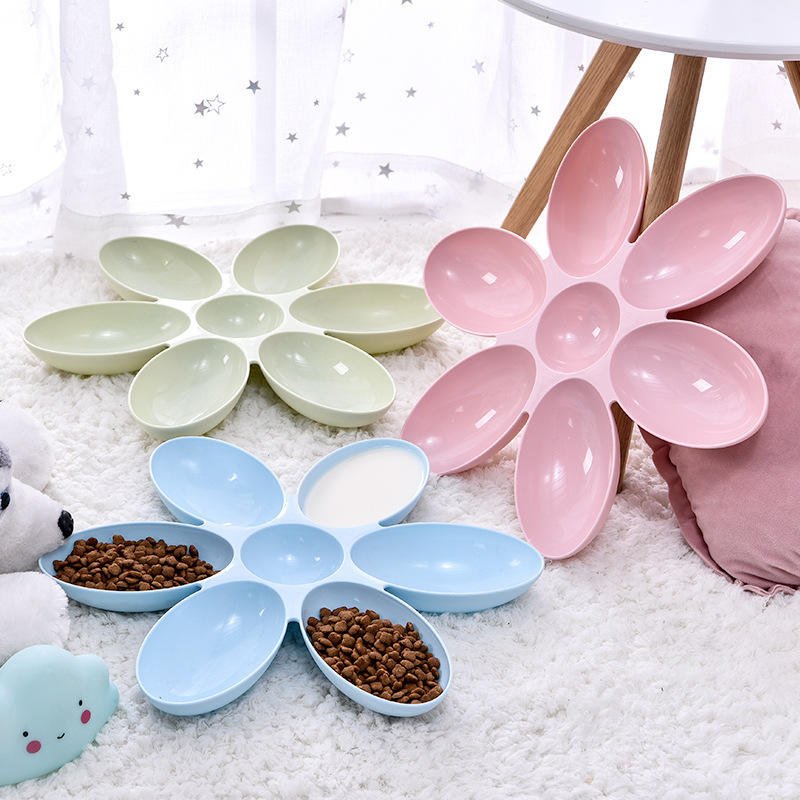 New Creative Cat Food Utensils Flower Petals Multi-compartment Cat Bowl Plastic Pet Supplies