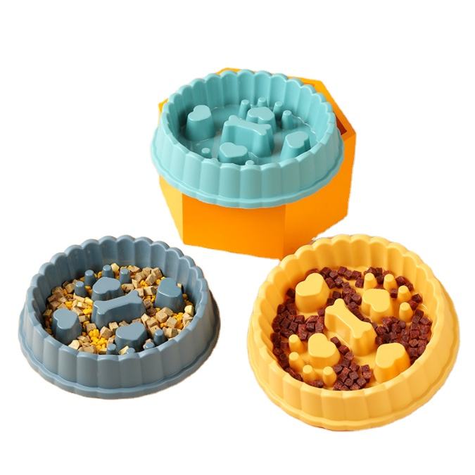Wholesale Love Bone Footprint Shape Multi Color Pet Feeder Slow Food Plastic Bowl