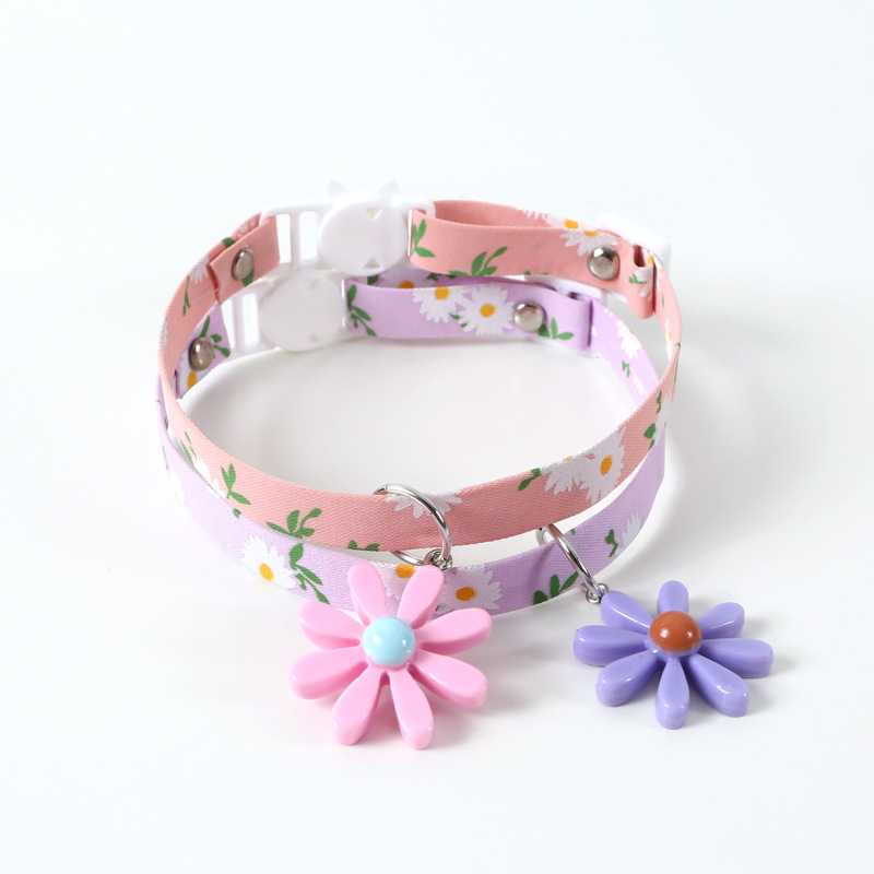 Amazon Pet Dog Collar Insect Repellent Little Daisy Shape Pet Necklace Adjustable Pet Collar Supplies