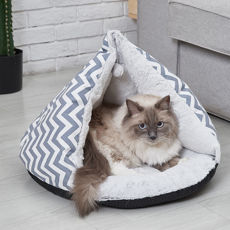 Goodluckpet Triangle Soft Plush Cat Bed Cave