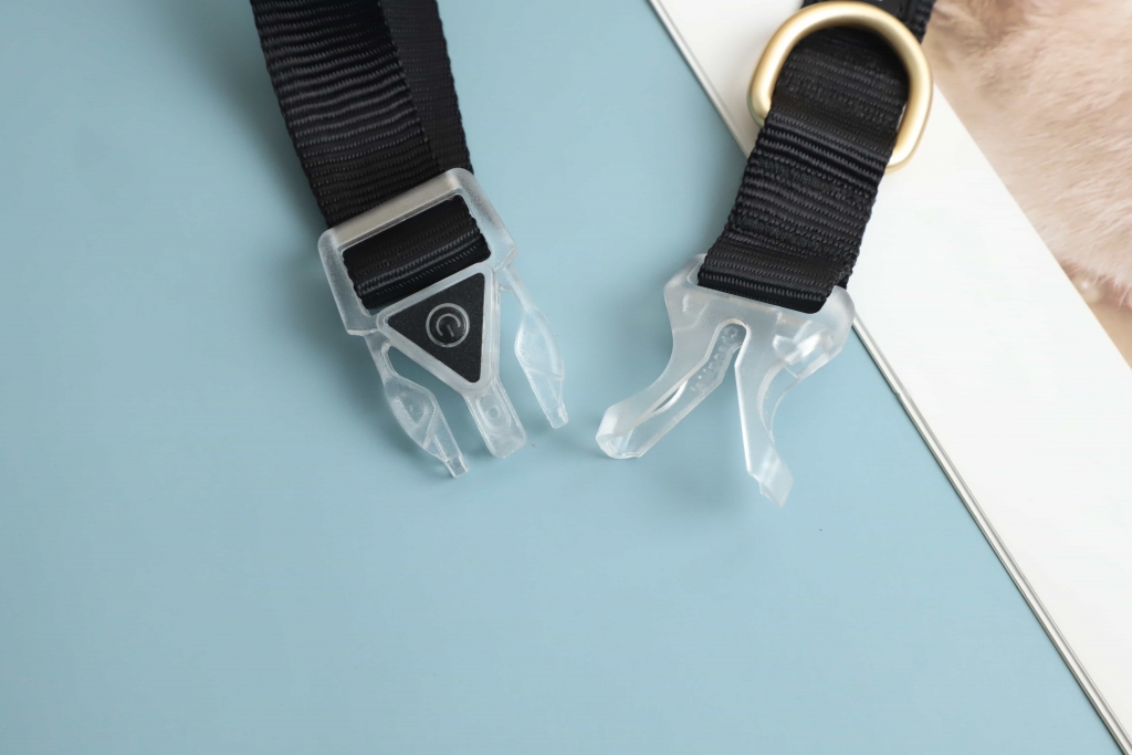Luminous Nylon Dog Collar Adjustable Pet Collars With Quick Release Buckle