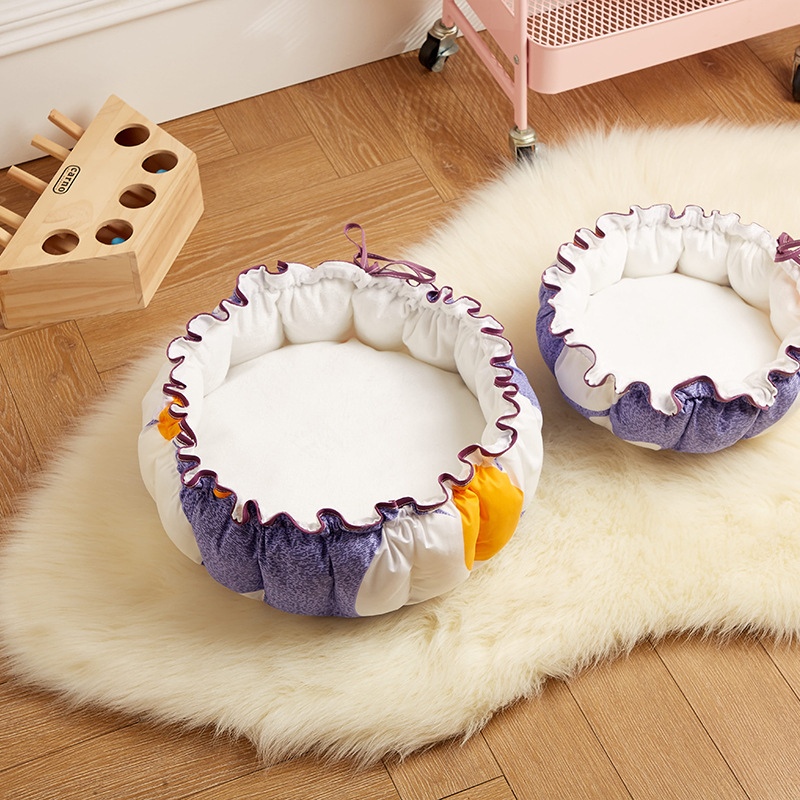 MOQ 1 Producttwo Way Use Comfort Textured Cute Round Flower Shape Wool Warm Dog Beds Mat Accessories Pet Bed