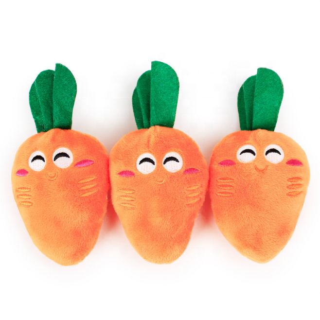 Plush Vocal Carrot Pet Toy