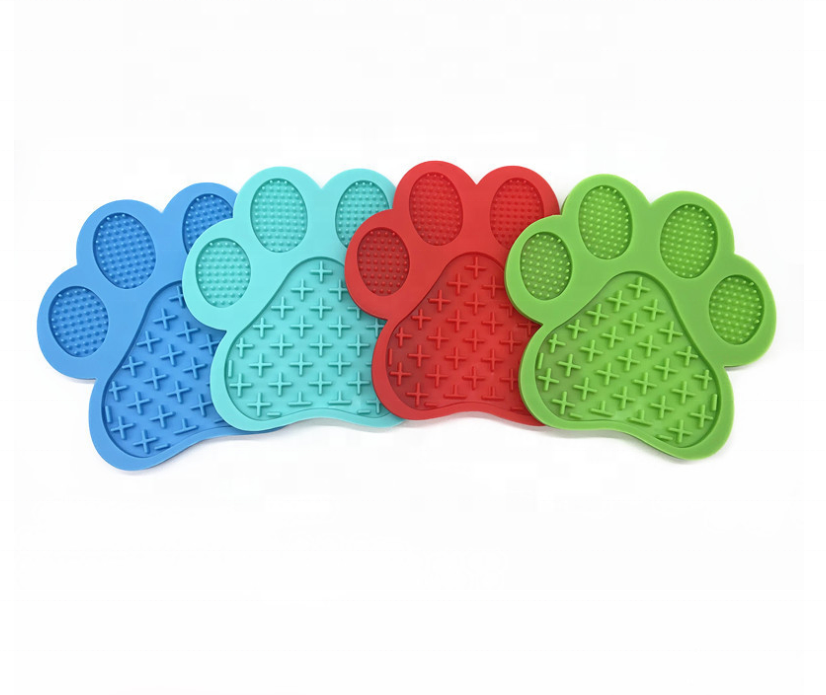 Dog Bowl Slow Feeder Customized Silicone Paw Bath Dog Licking Pad Pet Bowls Feeders Dogs Nad Cats Eating Slow