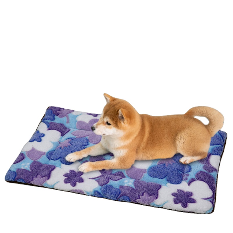 Soft Dog Bed Flannel Thickened Pet Mat Warm Sleeping Blanket Dog Cat Sofa Cushion Winter Warm Portable Coral Fleece Mat Cover
