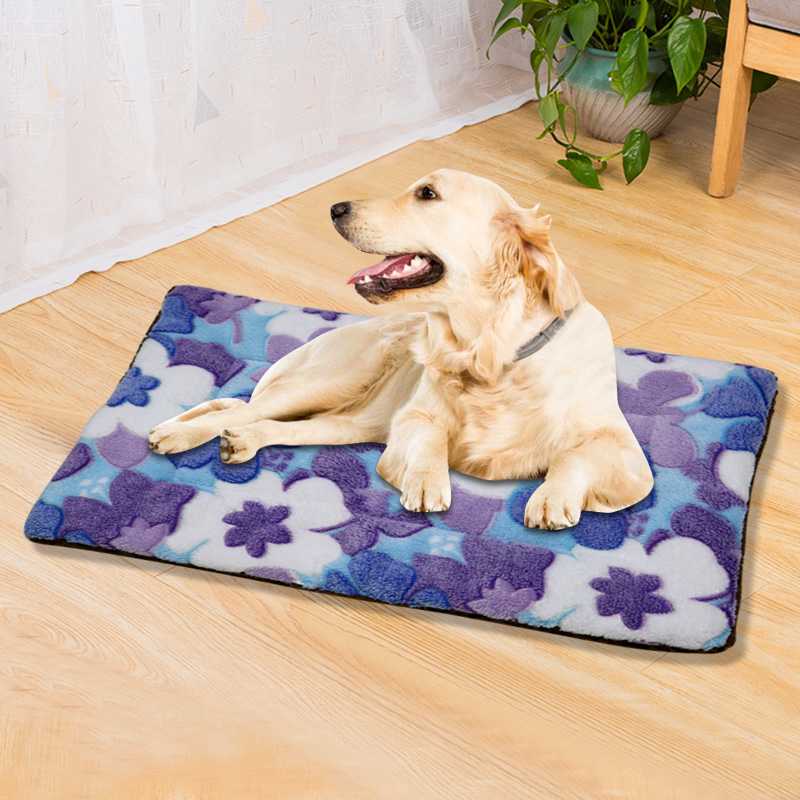 Soft Dog Bed Flannel Thickened Pet Mat Warm Sleeping Blanket Dog Cat Sofa Cushion Winter Warm Portable Coral Fleece Mat Cover