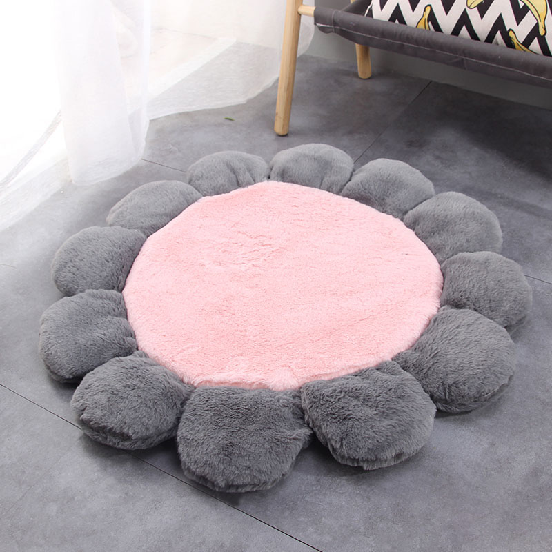 Cute Flower Shape Personalized Cat Sofa Cover Pet Funny Cushion Pads Dog Bed Mat