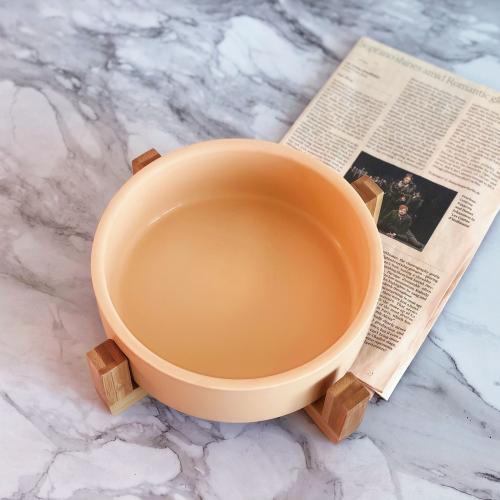 Custom Matted Elevated Dog Bowl Non Slip Ceramic Pet Bowl With Wooden Stand