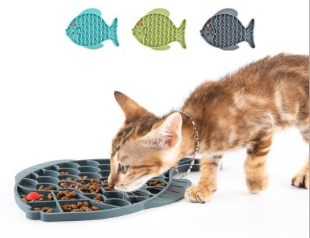 Durable Silicone Distraction Device Dog Lick Mat Slow Feeder Lick Pad Fishie Fun Feed Mat Dog Cat Feeder Fish Pet Placemat